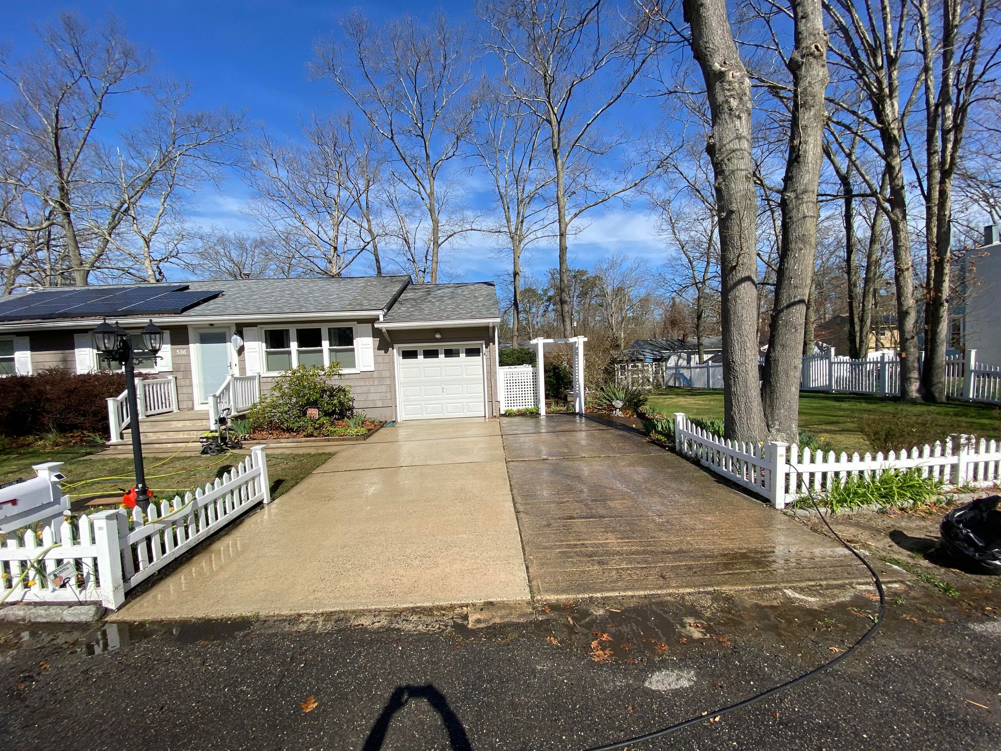 before and after of power washing concrete